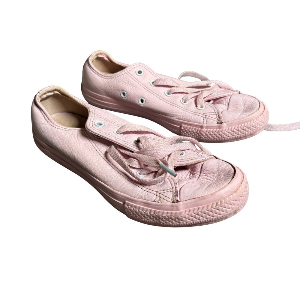 Converse Chuck Taylor All Star Pink Leather Low Top Sneakers – Youth Size 3‎